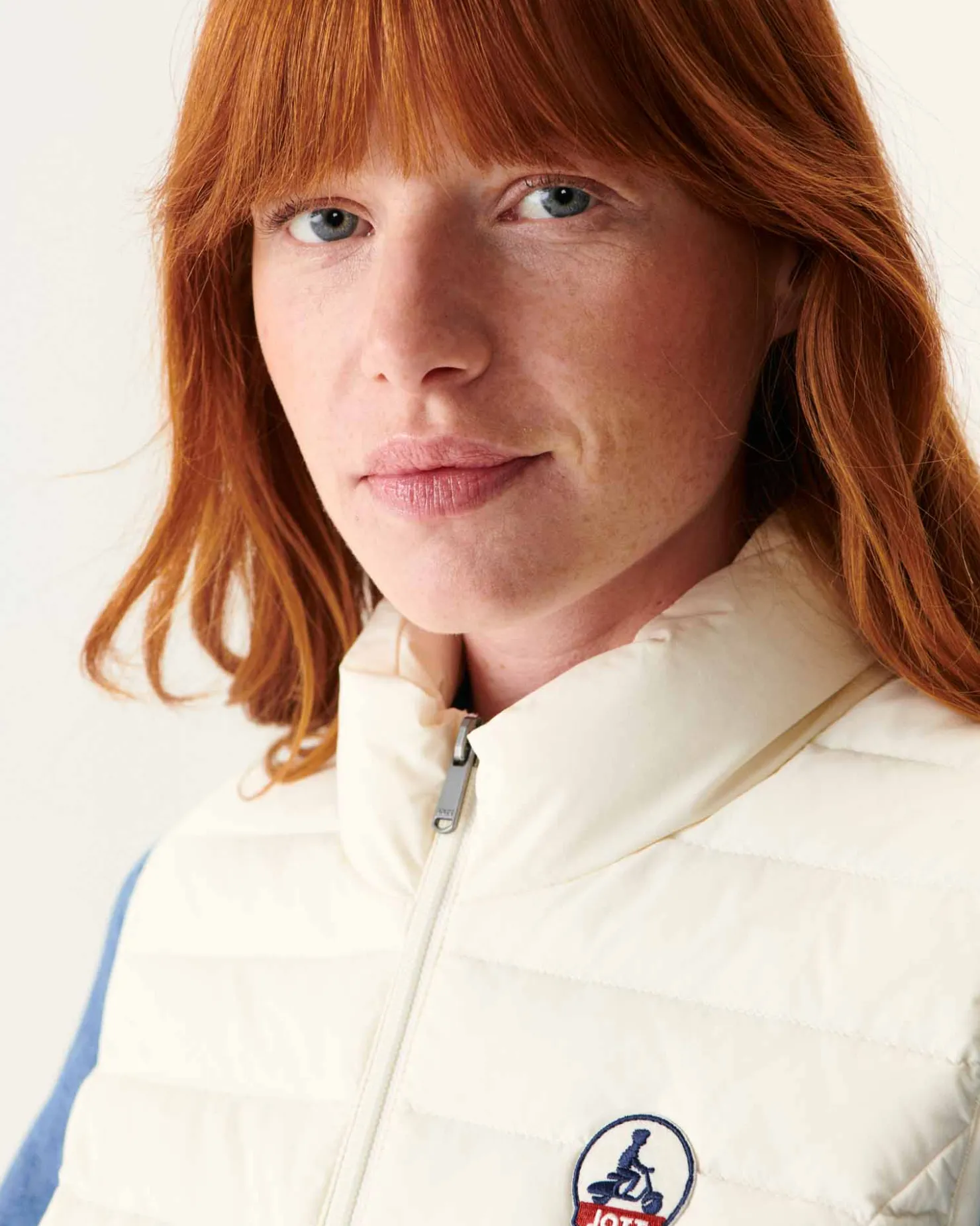 JOTT Stretch Sleeveless Down Jacket Ecru Grenada 895 Off-White Fashion